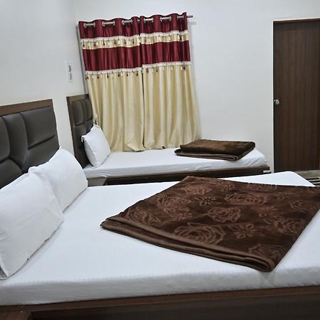 Hotel Roshan Palace Ambaji Zewnętrze zdjęcie
