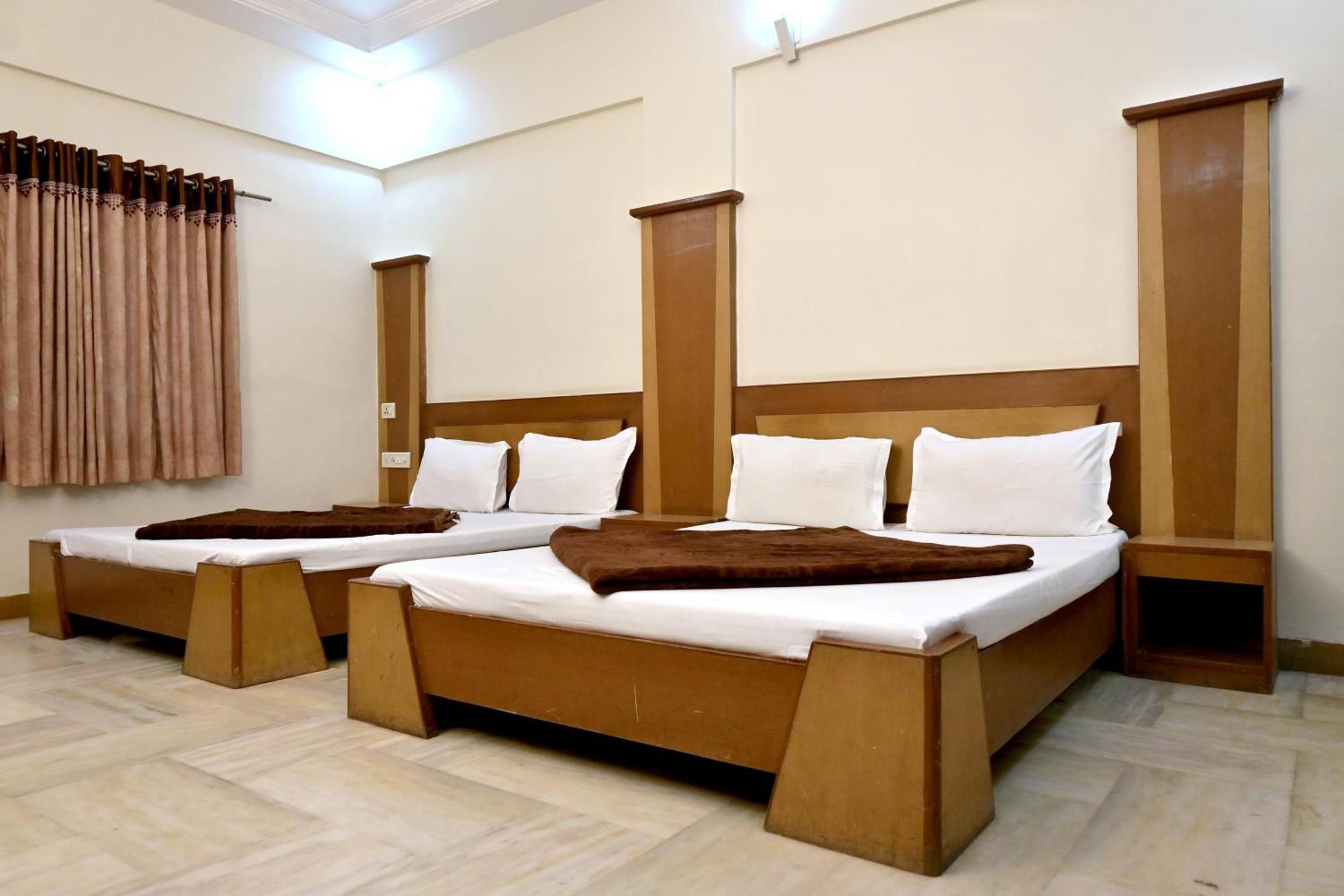 Hotel Roshan Palace Ambaji Zewnętrze zdjęcie