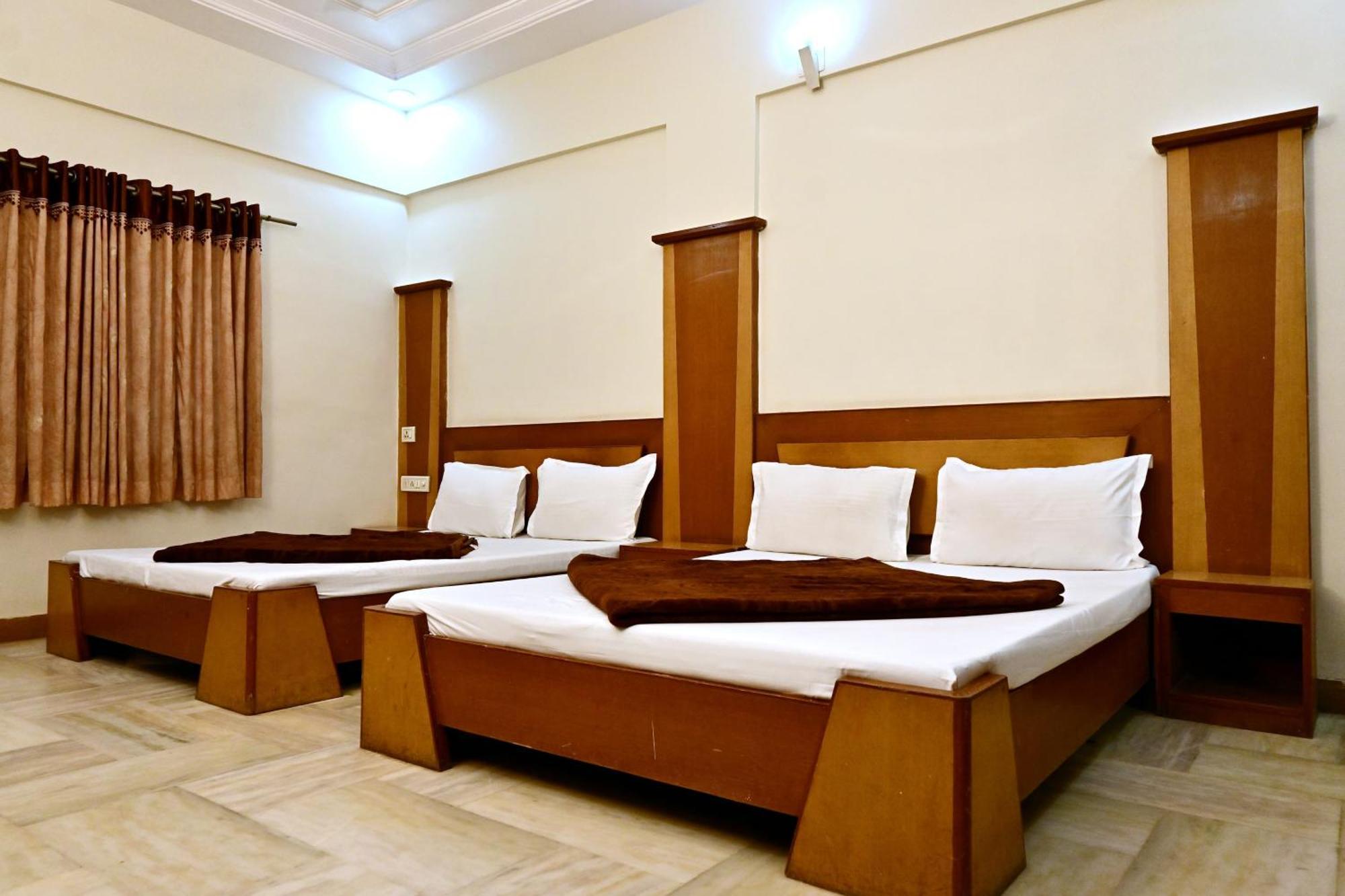 Hotel Roshan Palace Ambaji Zewnętrze zdjęcie
