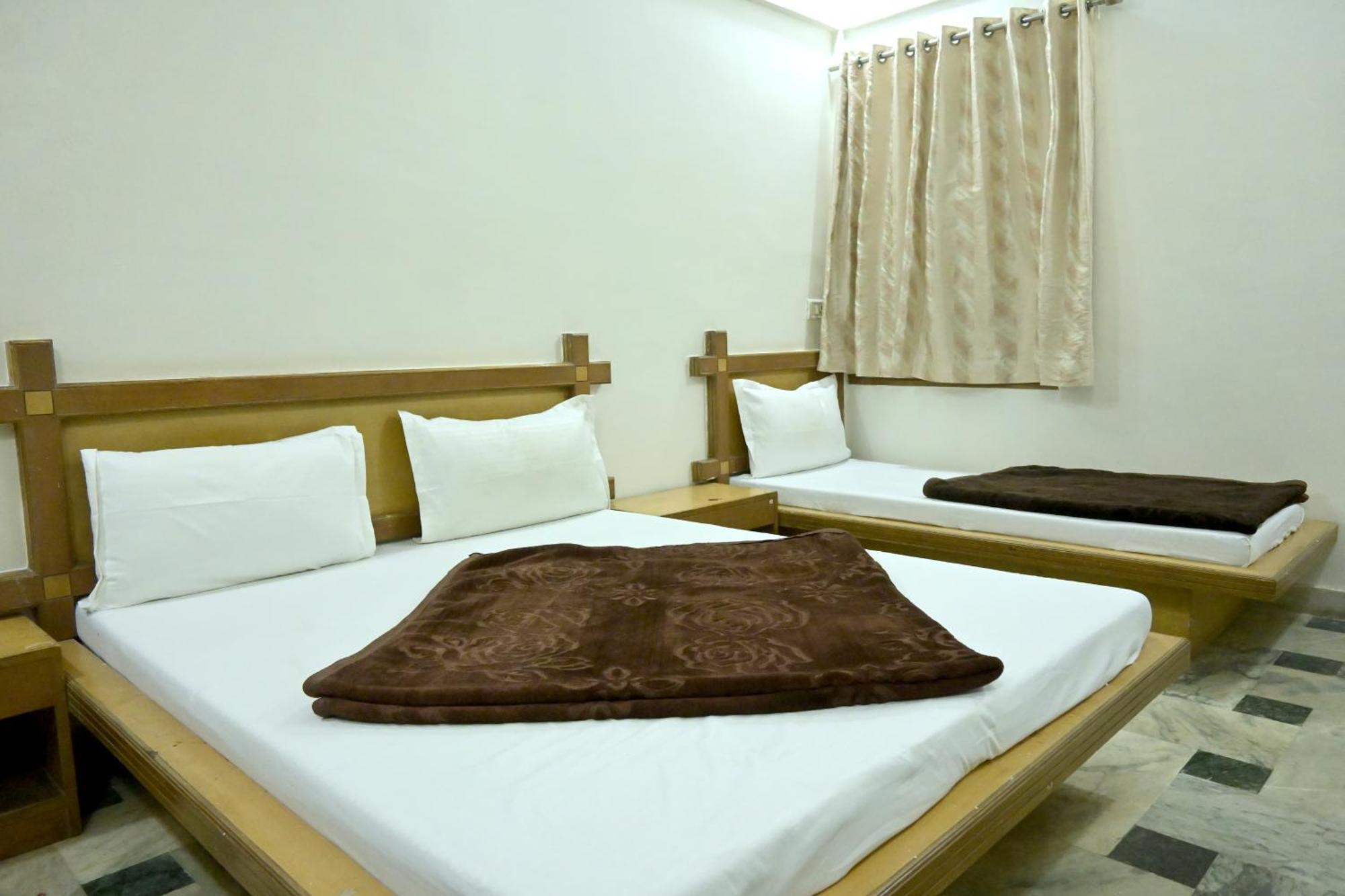Hotel Roshan Palace Ambaji Zewnętrze zdjęcie