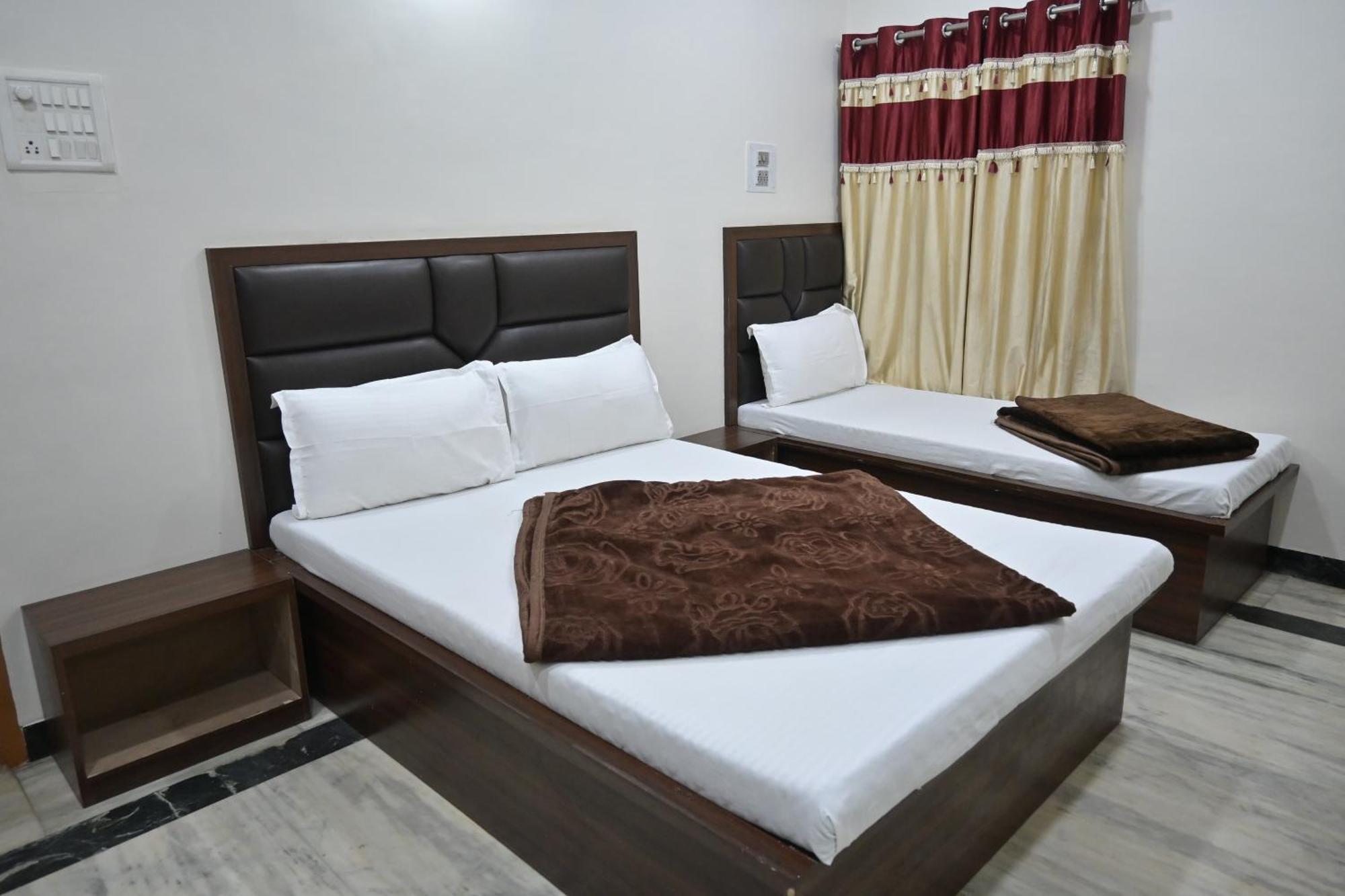Hotel Roshan Palace Ambaji Zewnętrze zdjęcie